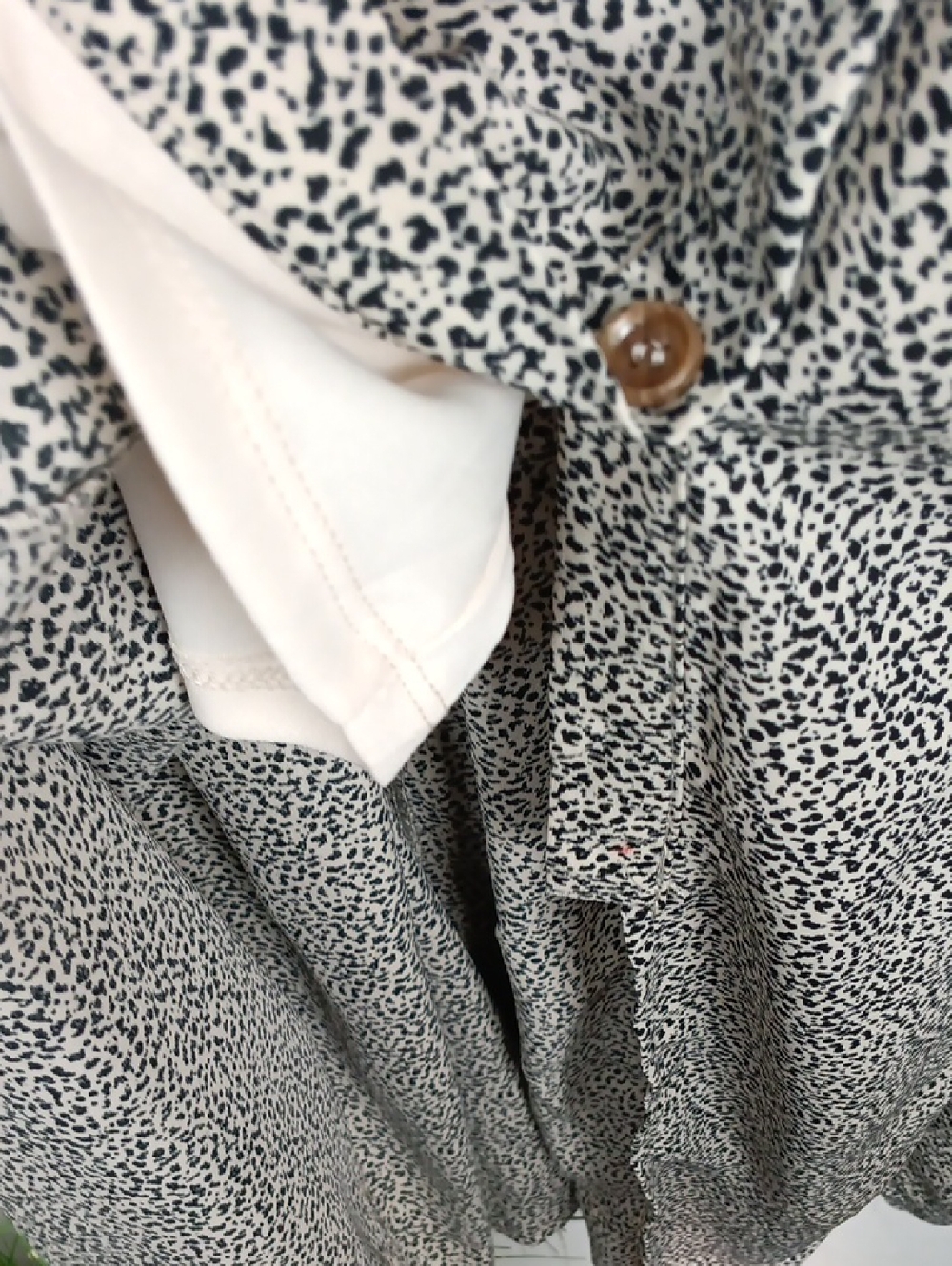 Sienna Sky Black & White Spagetti Strap V Neck Button Down Flowy Midi Dress sz L - Picture 12 of 12